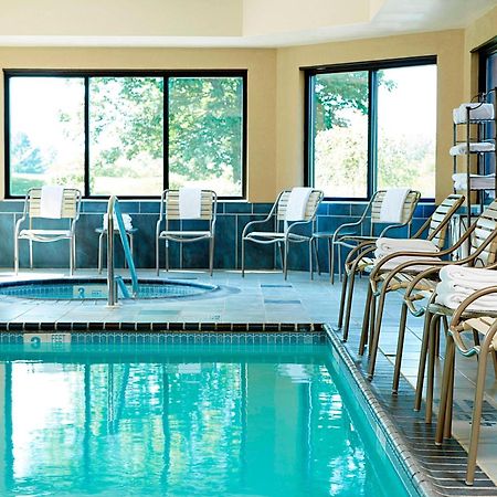 Courtyard By Marriott Ithaca Airport/University Exteriör bild