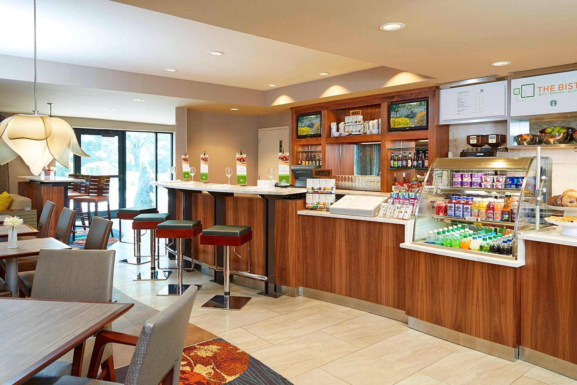 Courtyard By Marriott Ithaca Airport/University Exteriör bild
