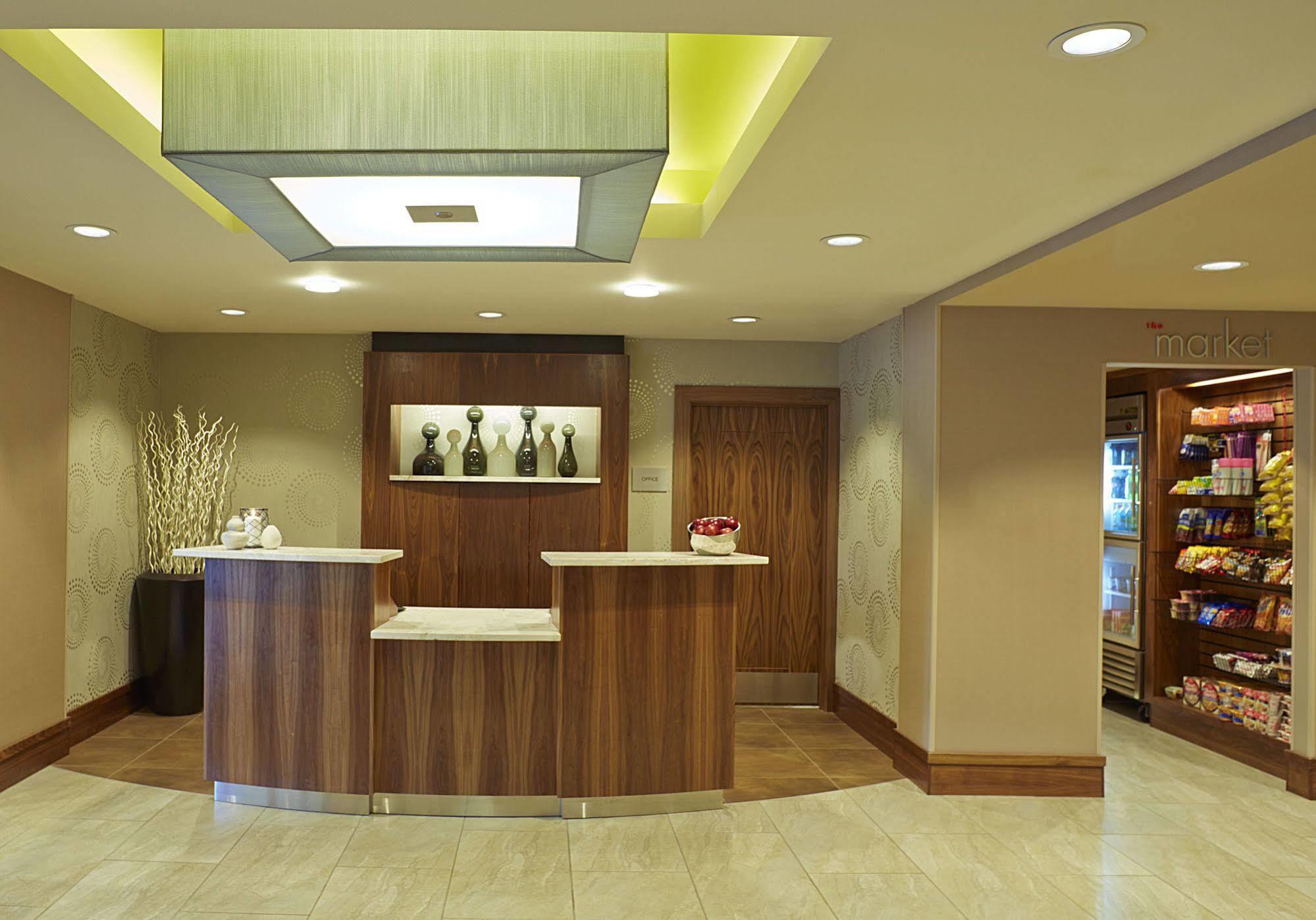 Courtyard By Marriott Ithaca Airport/University Exteriör bild